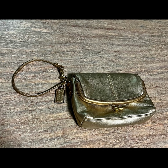 Coach vintage metallic gold foldover wristlet - Picture 14 of 16
